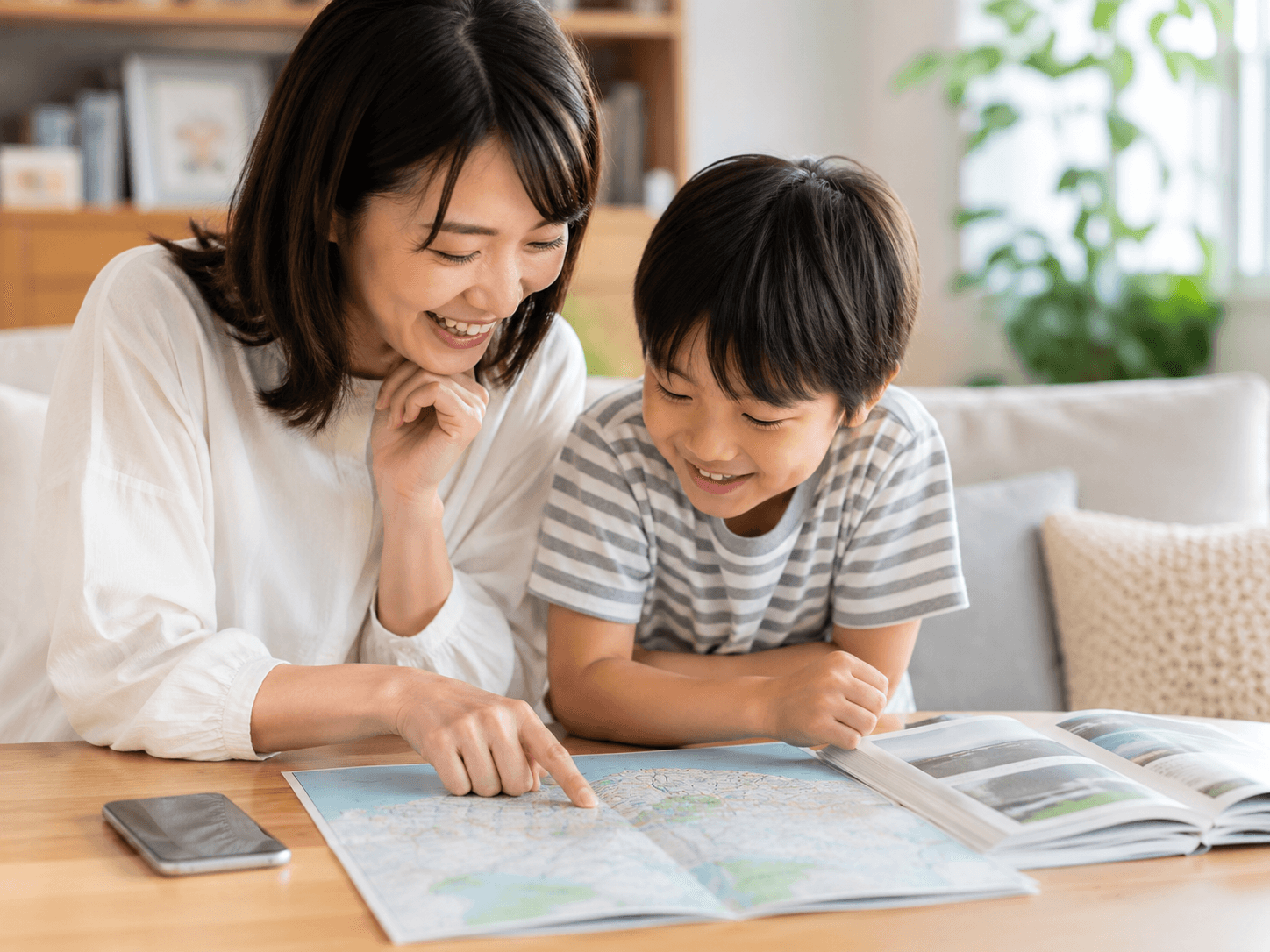行った場所や行きたい場所を残す様子のイメージ