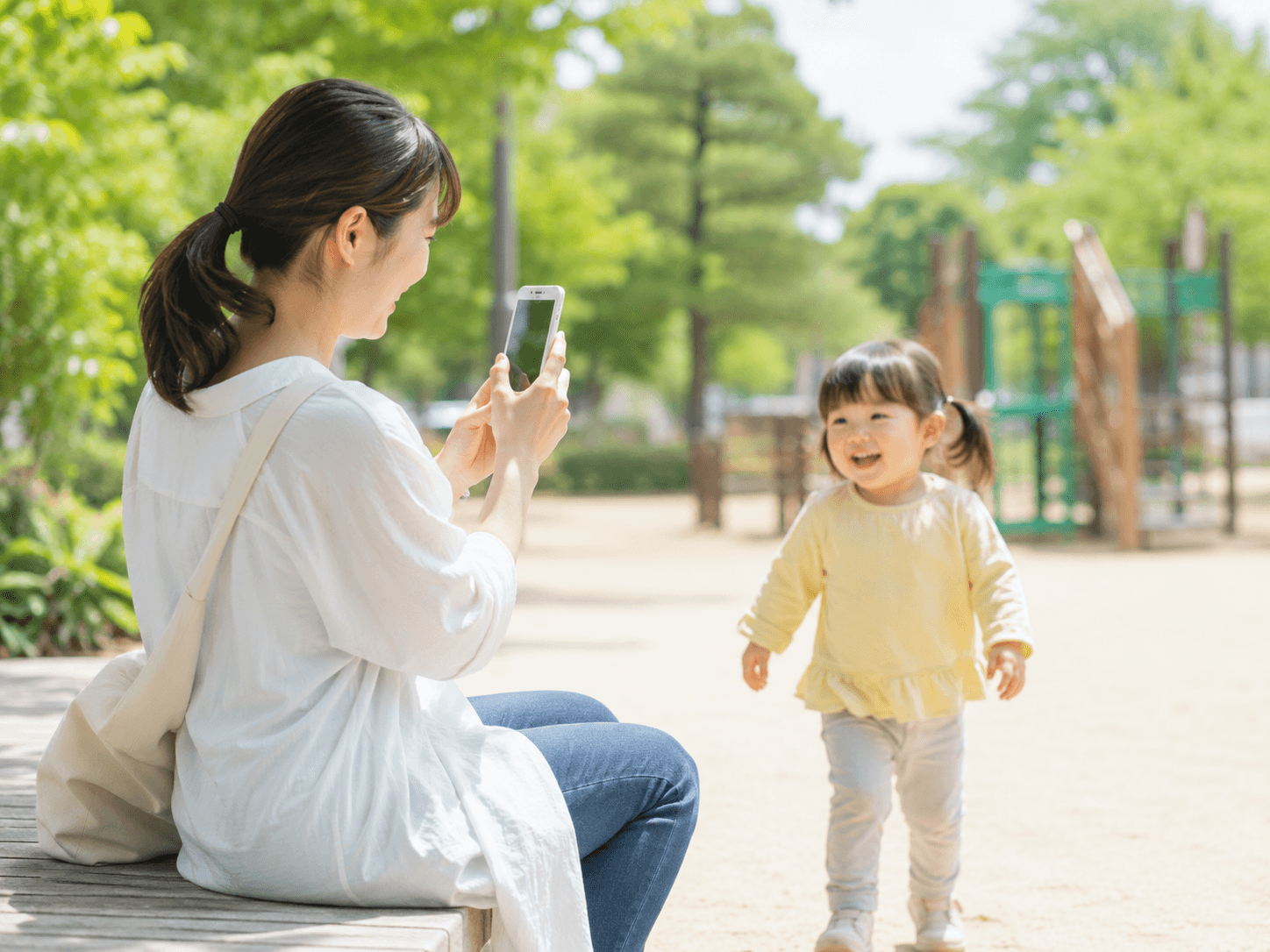 おでかけの記録を残す様子のイメージ