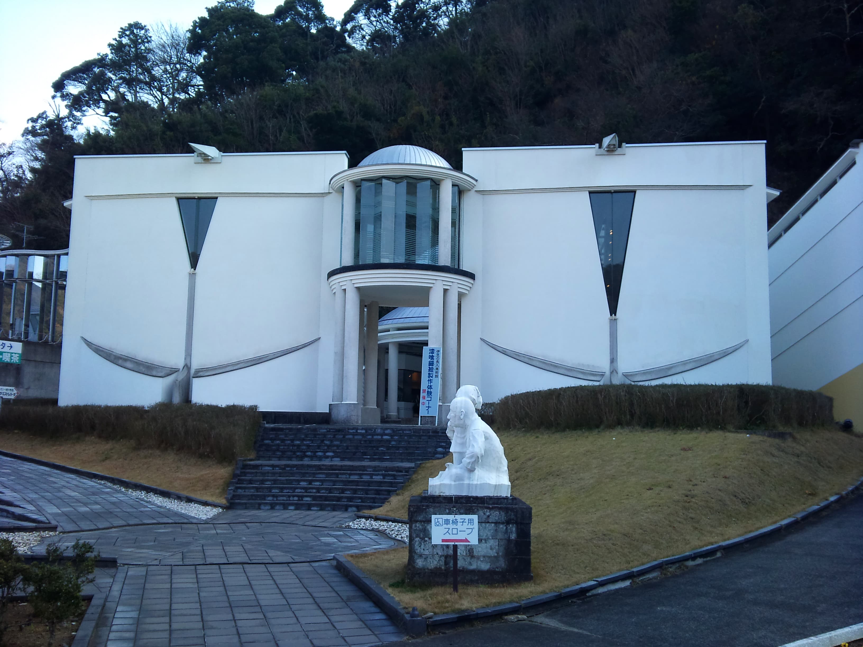 伊豆の長八美術館